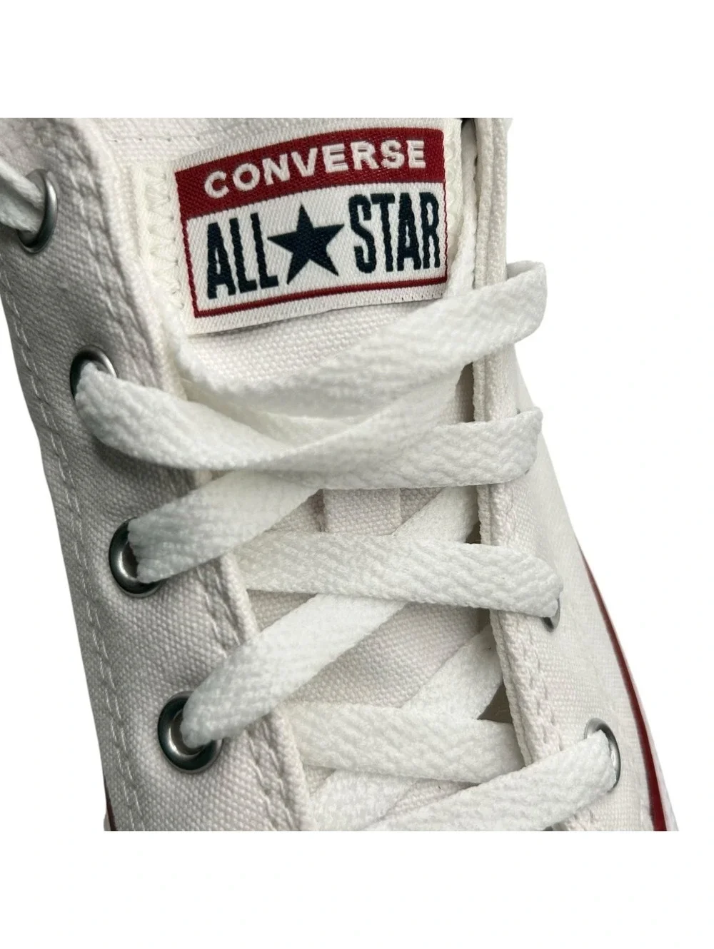 Converse Chuck Taylor All Star Low Top White Youth Sneakers Size 2 NWB
